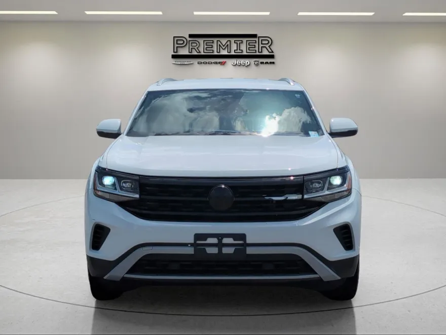 2021 Volkswagen Atlas Cross Sport photo 1