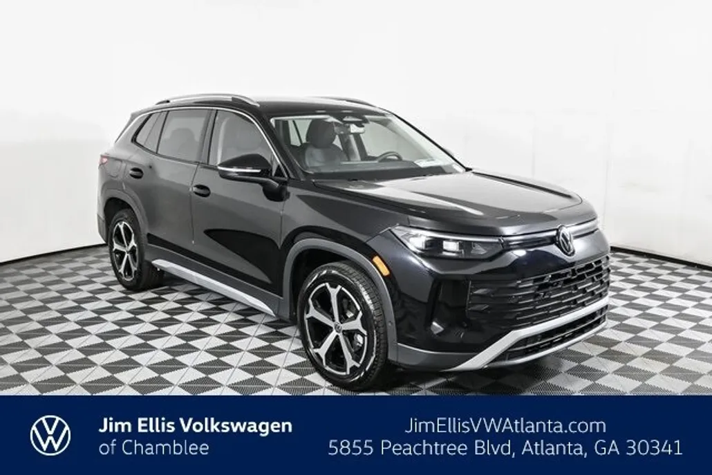 2025 Volkswagen Tiguan SE photo 1