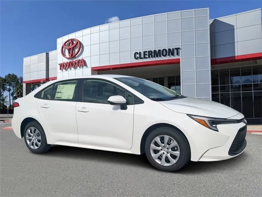 2025 Toyota Corolla Hybrid LE photo 1