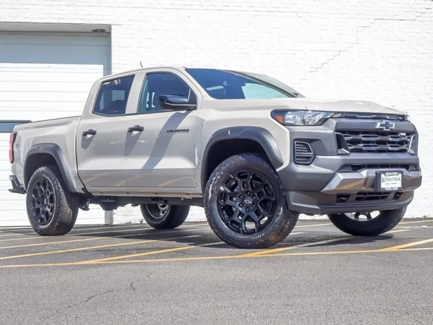 2026 Chevrolet Colorado Trail Boss photo 1