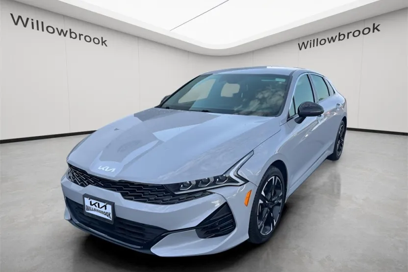 2023 Kia K5 GT-Line photo 1