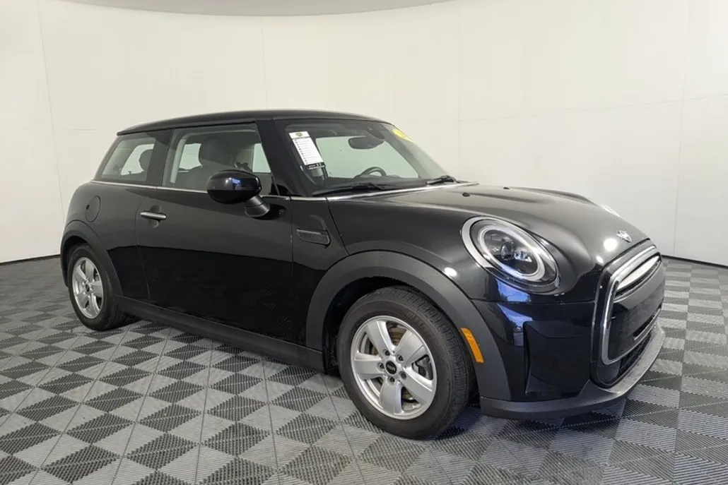 2024 Mini Cooper 2 Door Hardtop photo 1