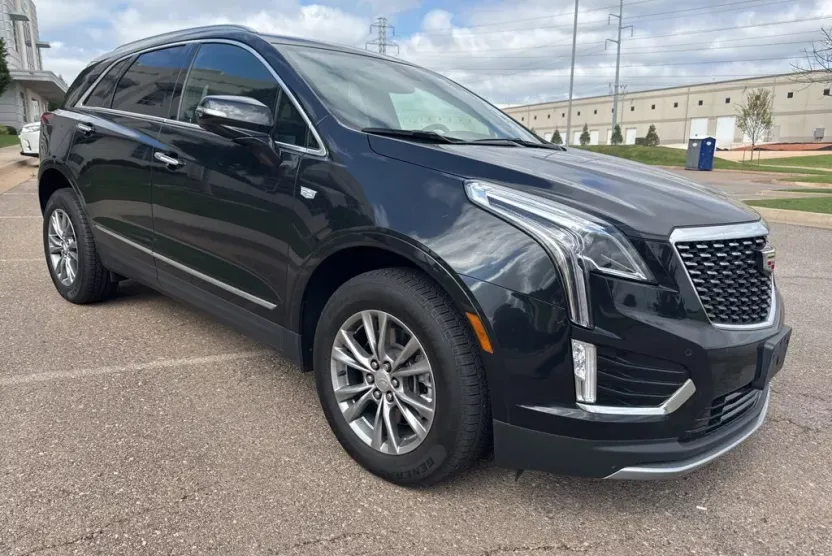 2022 Cadillac XT5 Premium Luxury photo 1