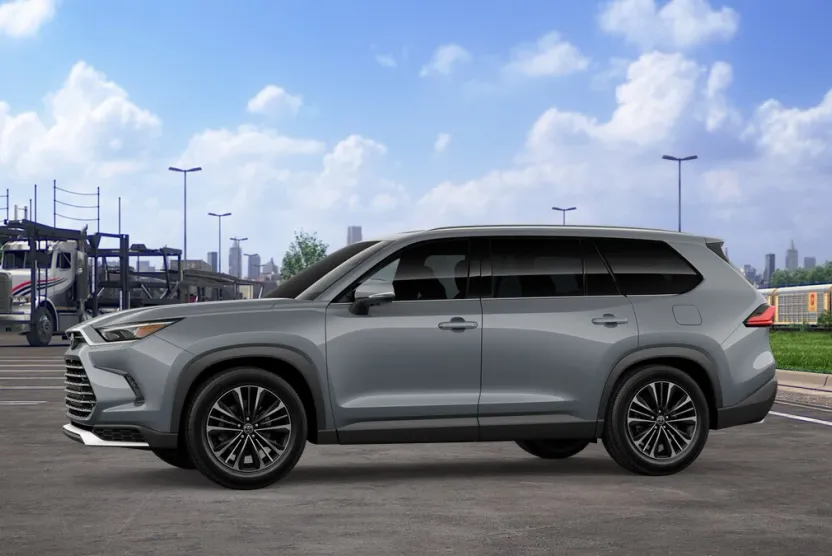 2026 Toyota Highlander Platinum Hybrid photo 1
