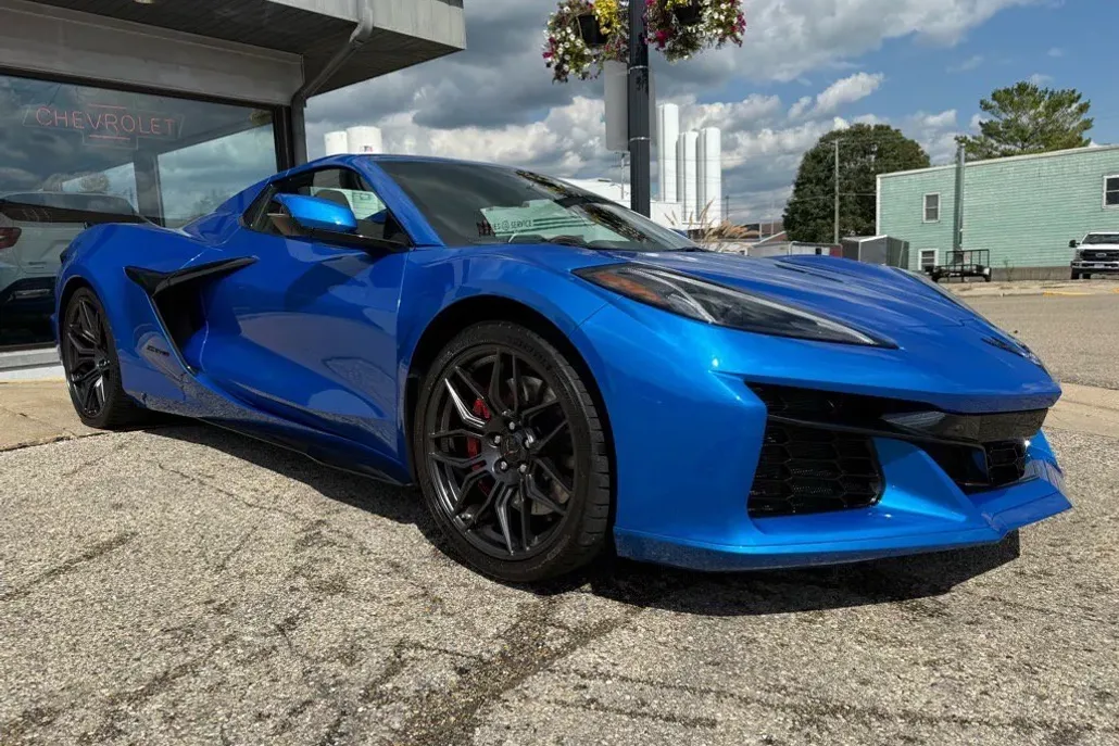 2024 Chevrolet Corvette Stingray Z06 2LZ photo 1