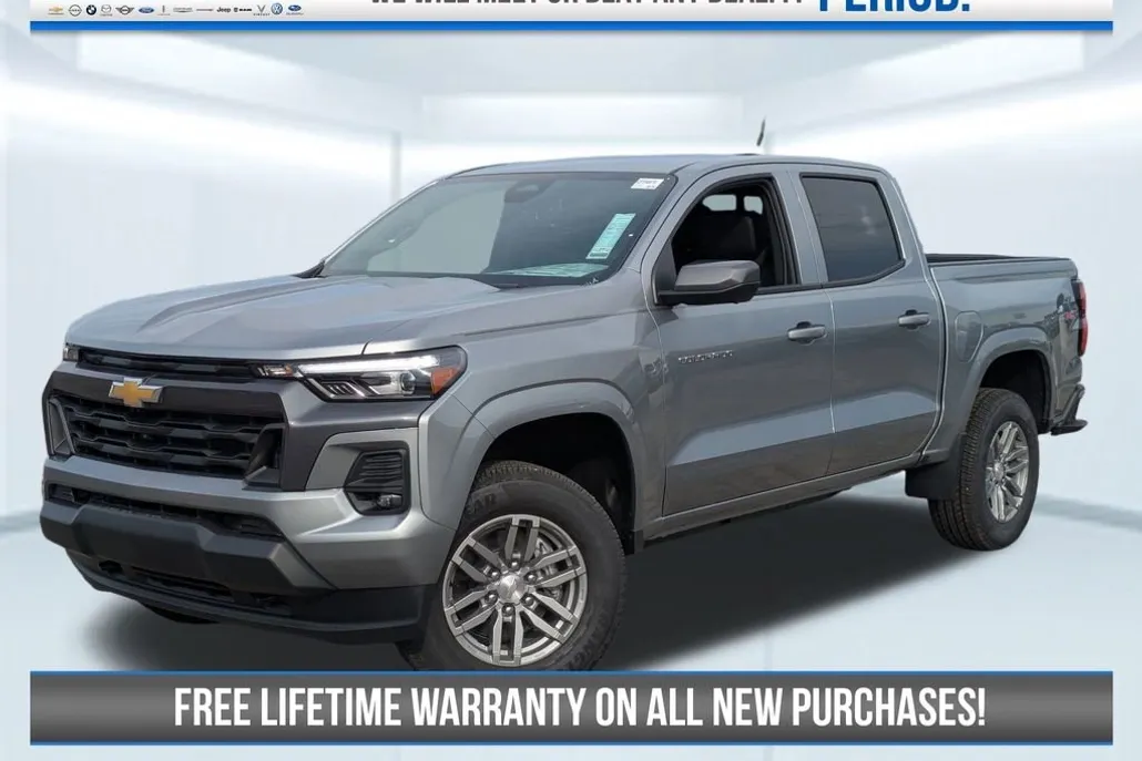 2025 Chevrolet Colorado Work Truck LT photo 1
