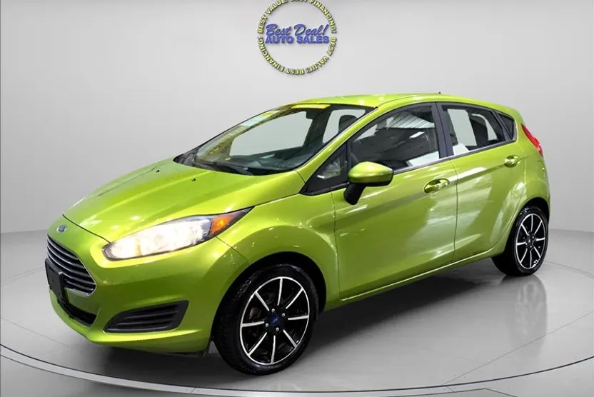 2018 Ford Fiesta SE photo 1