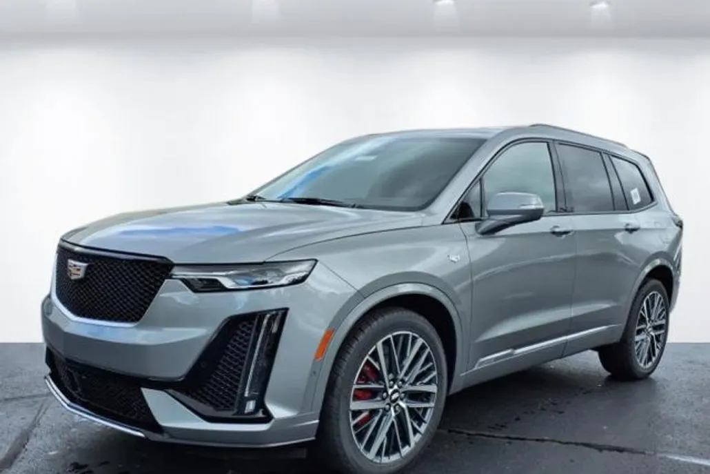 2025 Cadillac XT6 Sport photo 1