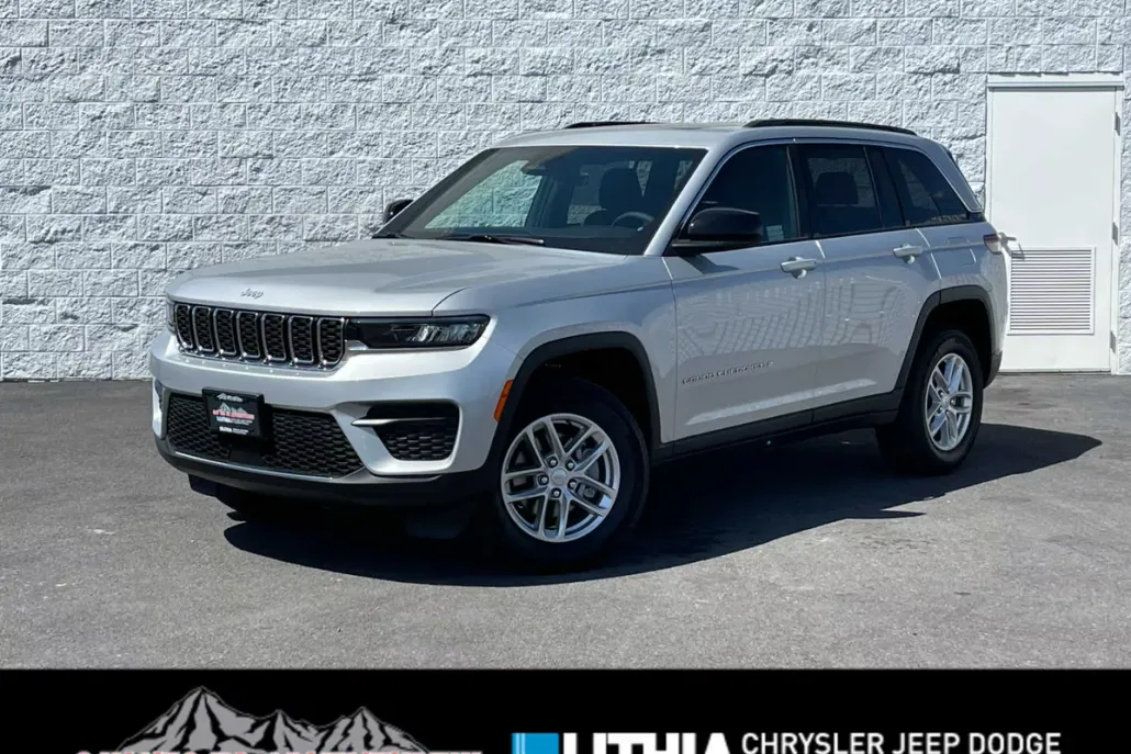 2025 Jeep Grand Cherokee Laredo X photo 1