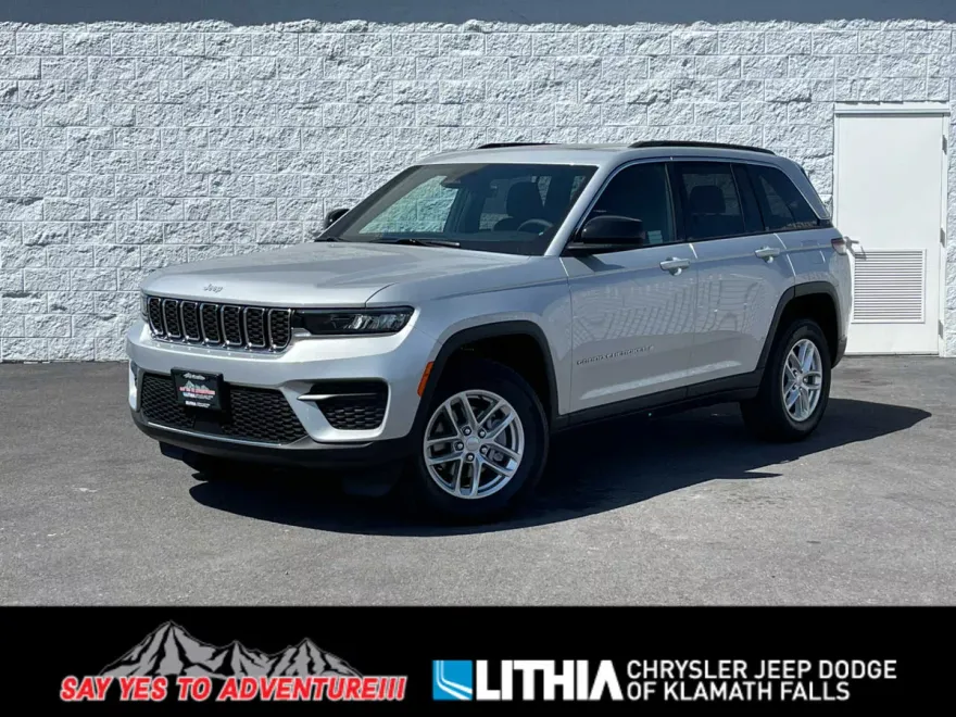 2025 Jeep Grand Cherokee Laredo X photo 1