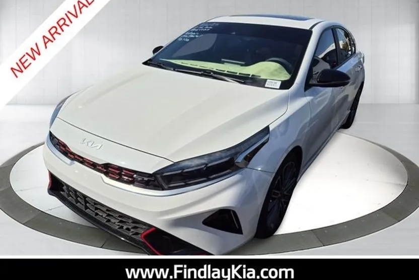 2022 Kia Forte GT photo 1