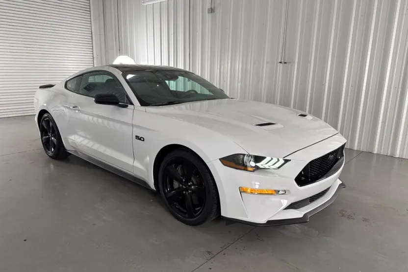 2023 Ford Mustang GT photo 1
