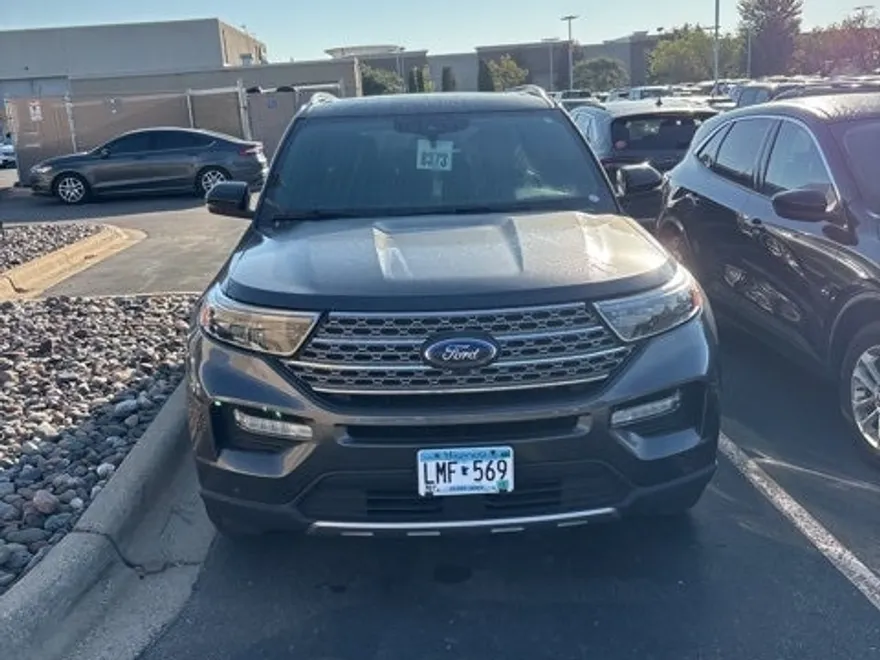 2020 Ford Explorer Limited photo 1