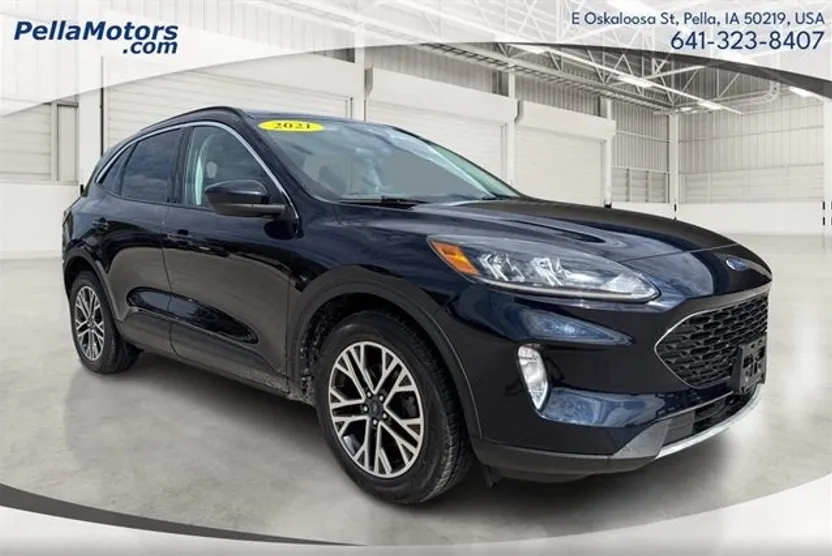 2021 Ford Escape SEL Hybrid photo 1