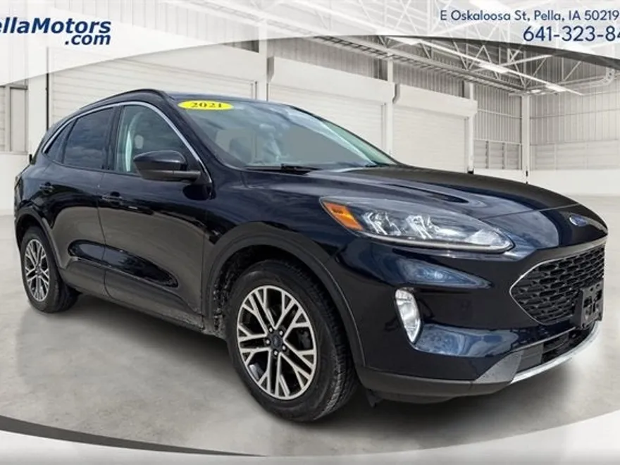 2021 Ford Escape SEL Hybrid photo 1