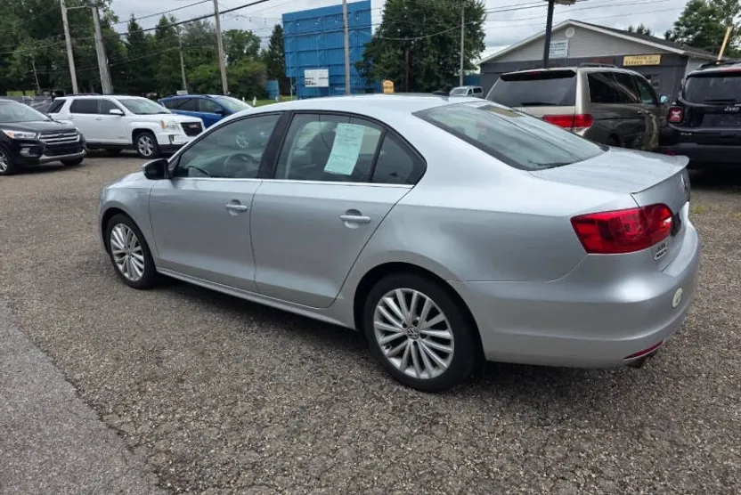 2014 Volkswagen Jetta SEL photo 1