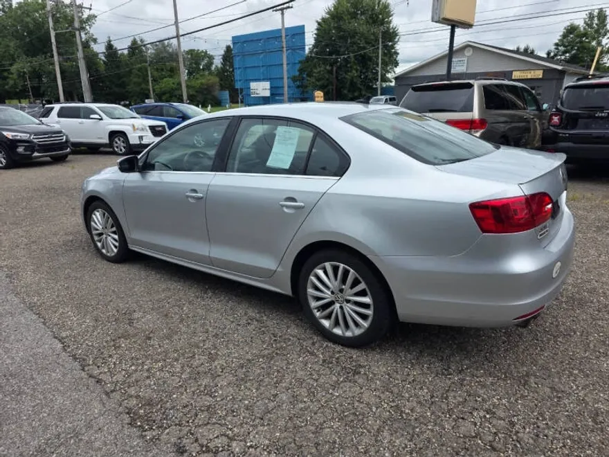 2014 Volkswagen Jetta SEL photo 1