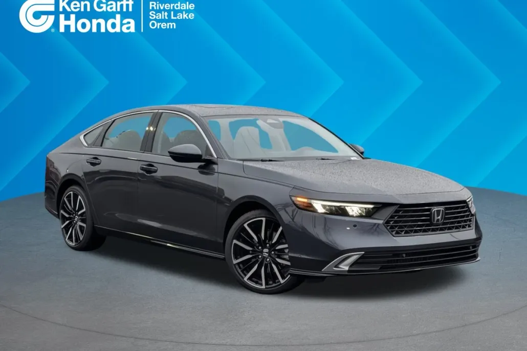 2025 Honda Accord Hybrid Touring photo 1