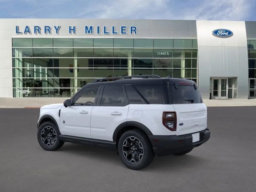 2025 Ford Bronco Sport Outer Banks photo 1