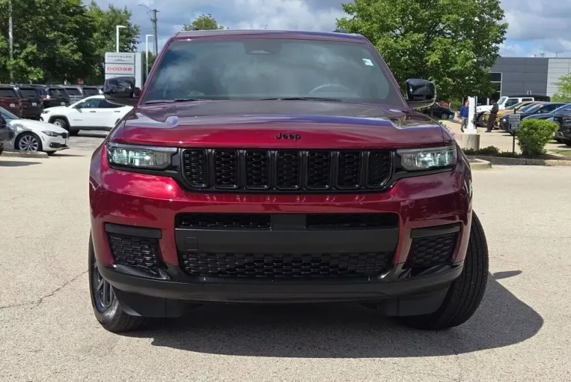 2024 Jeep Grand Cherokee Laredo Altitude X photo 1