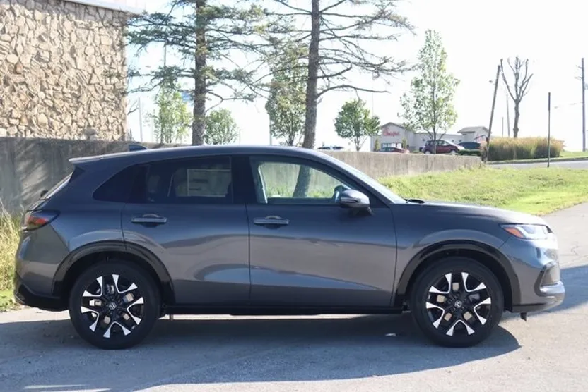 2026 Honda HR-V EX-L photo 1