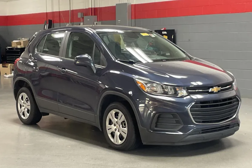 2018 Chevrolet Trax LS photo 1