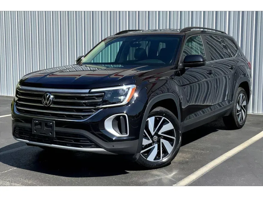 2024 Volkswagen Atlas SE Technology photo 1