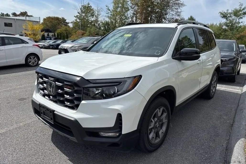 2022 Honda Passport TrailSport photo 1