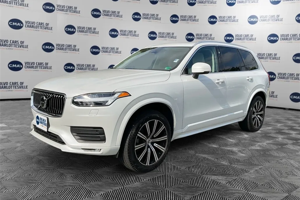 2023 Volvo XC90 B5 Core photo 1