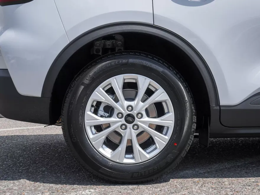 2025 Ford Escape Active photo 1