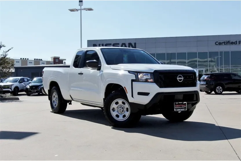 2024 Nissan Frontier S photo 1