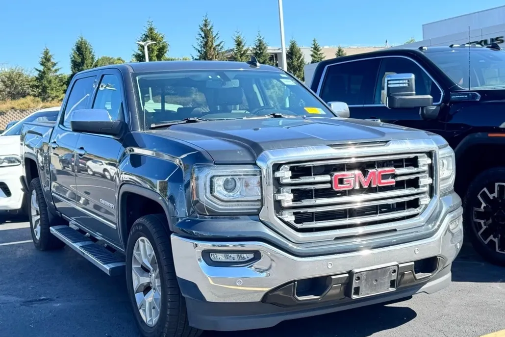 2017 Gmc Sierra 1500 SLT photo 1