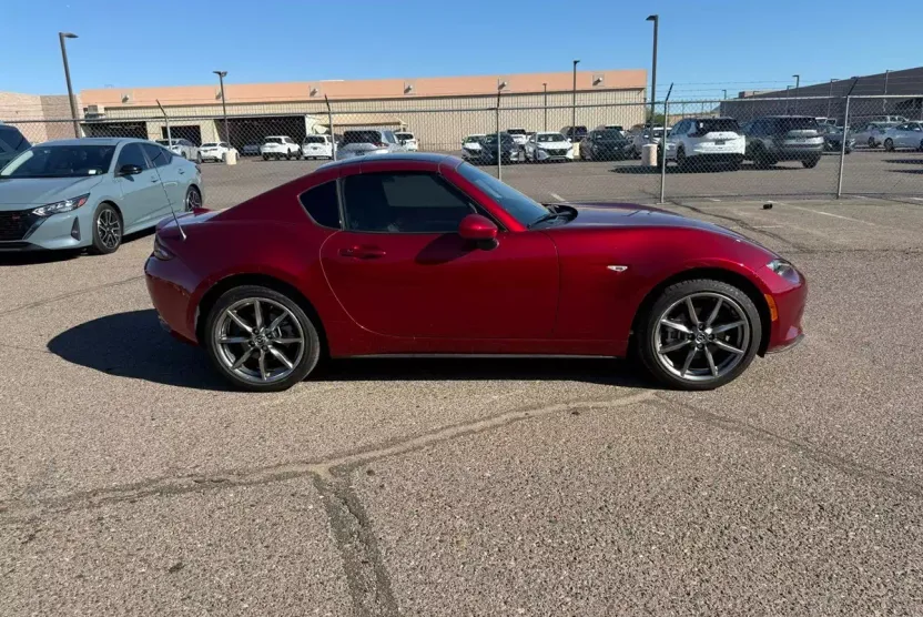 2023 Mazda MX-5 Miata RF Miata Grand Touring photo 1
