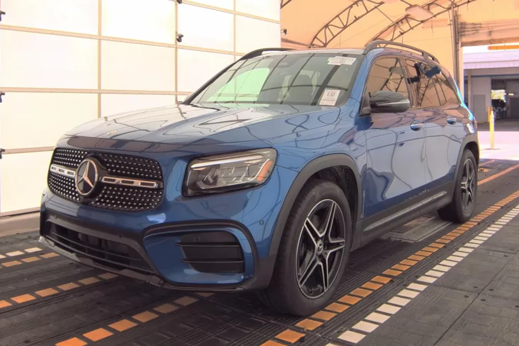 2024 Mercedes Benz GLB 250 photo 1