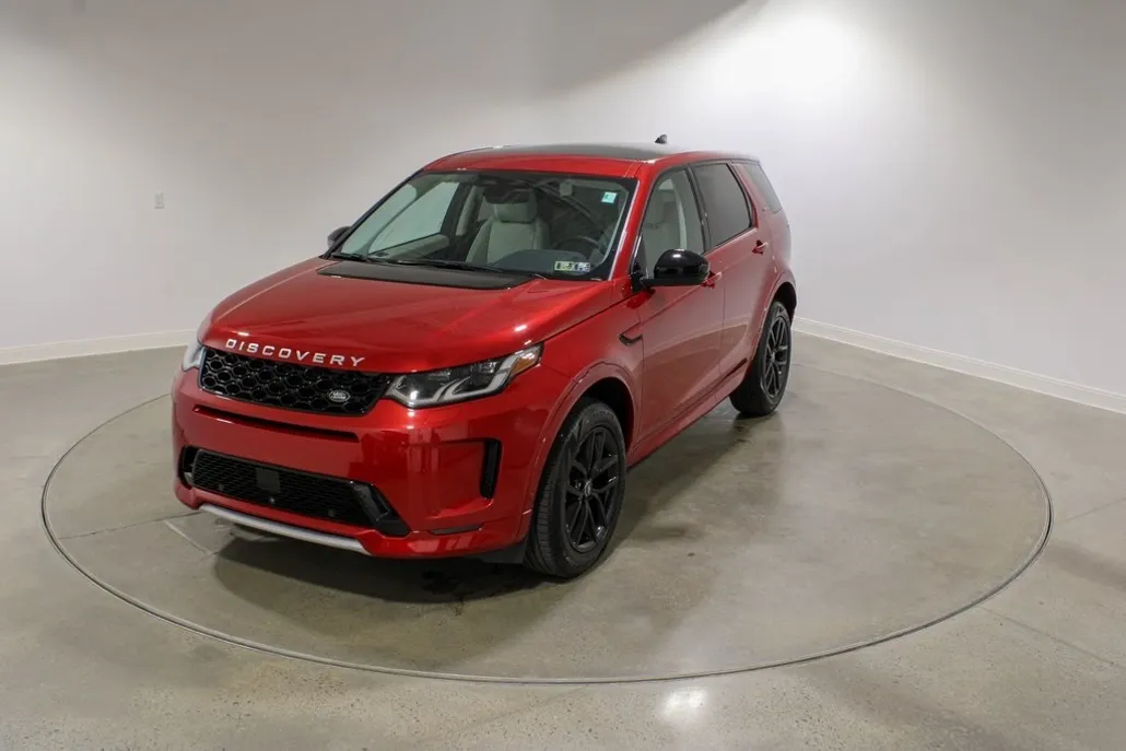 2025 Land Rover Discovery Sport S photo 1