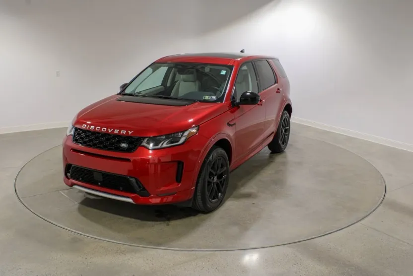 2025 Land Rover Discovery Sport S photo 1