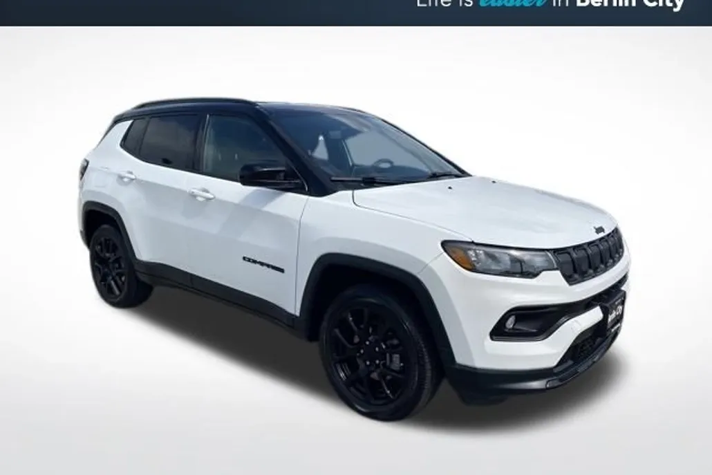 2022 Jeep Compass Altitude photo 1