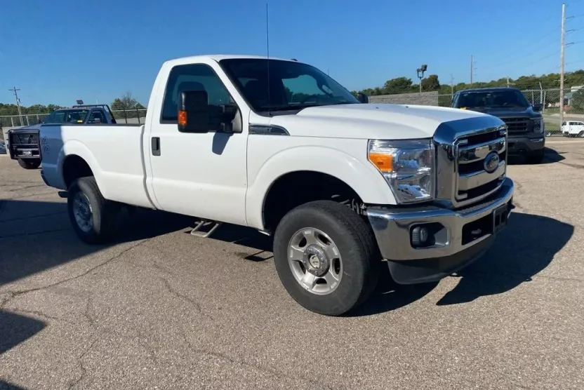 2016 Ford F-250 XLT photo 1