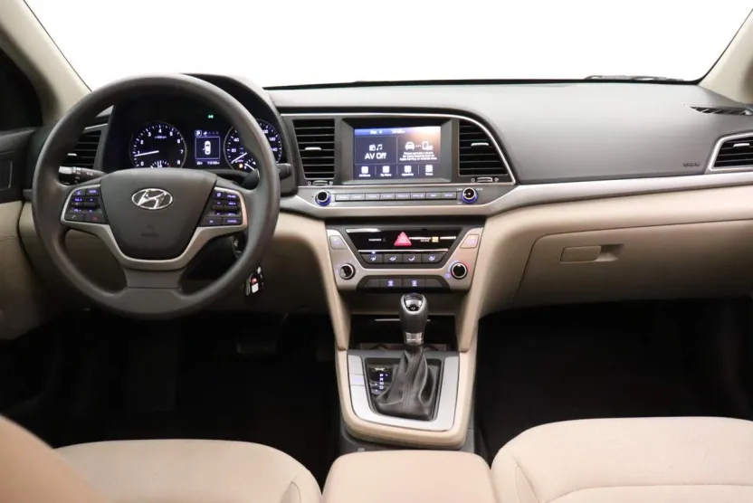 2018 Hyundai Elantra SEL photo 1