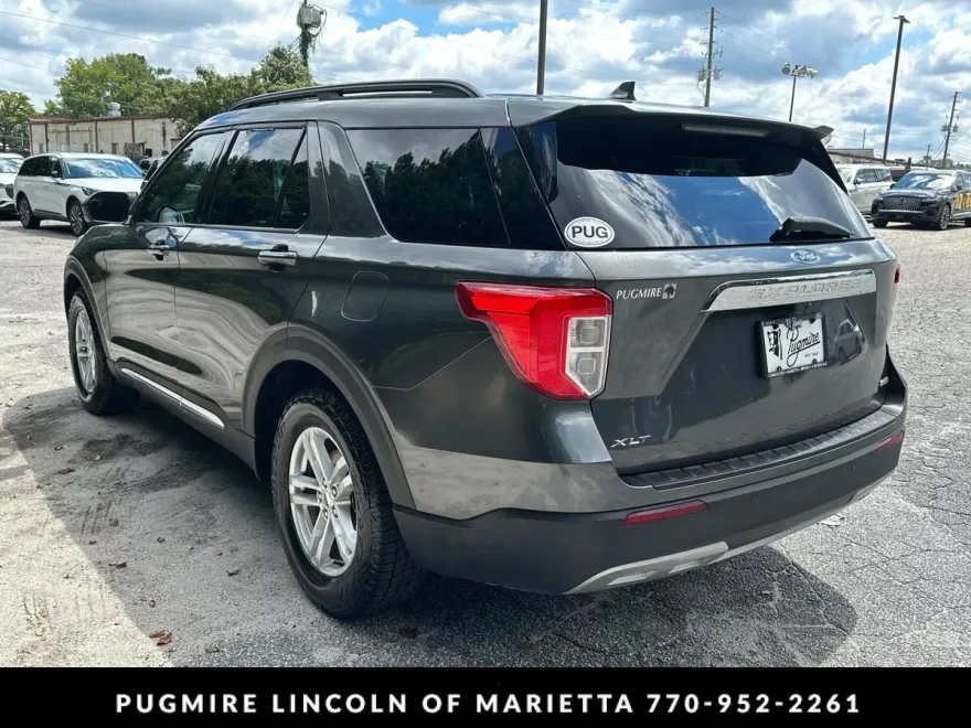 2020 Ford Explorer XLT photo 1