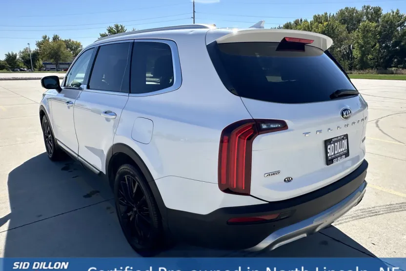 2020 Kia Telluride SX photo 1