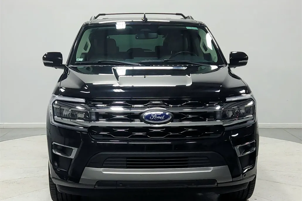 2024 Ford Expedition MAX Limited photo 1