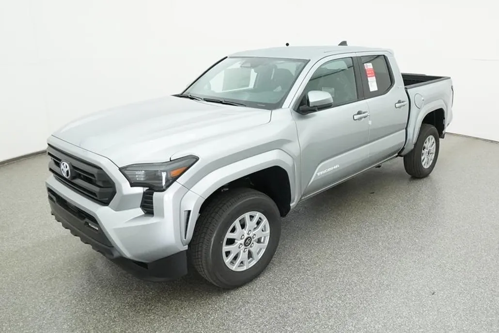 2025 Toyota Tacoma SR5 photo 1