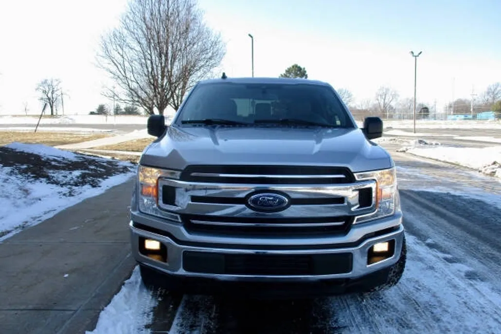 2020 Ford F-150 XLT photo 1