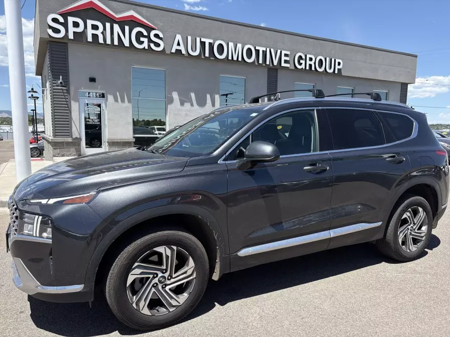 2022 Hyundai Santa Fe SEL photo 1