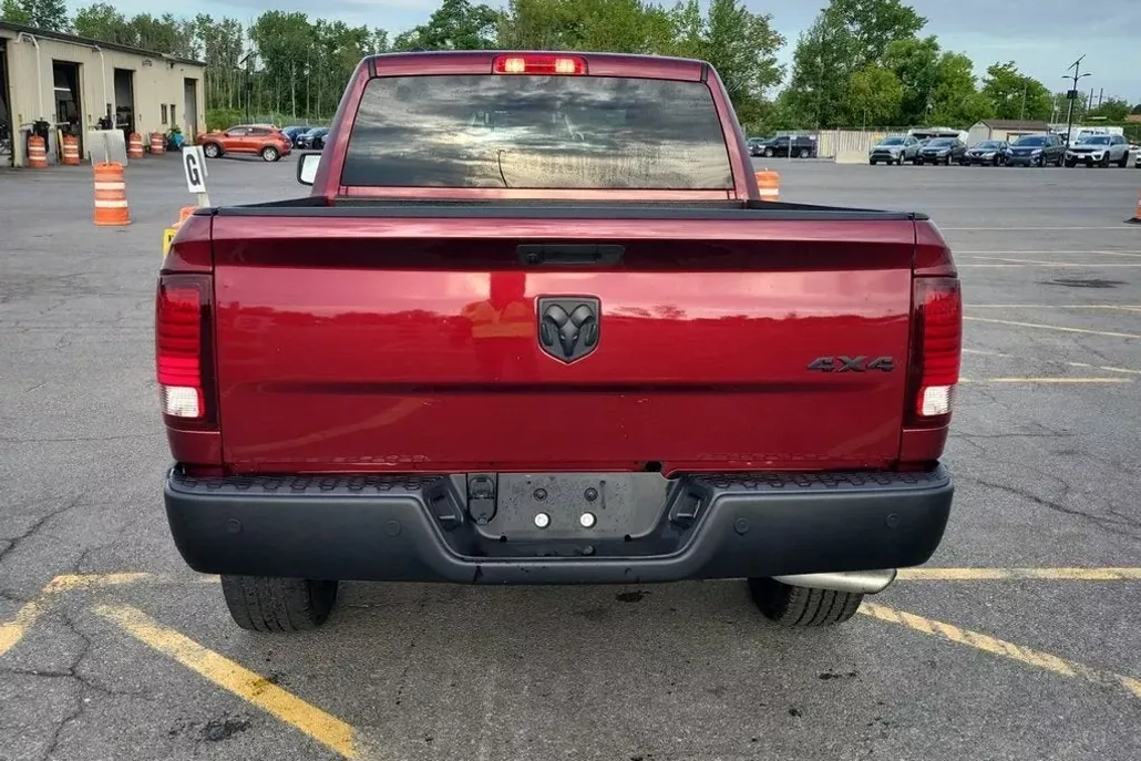 2022 Ram 1500 Classic SLT photo 1