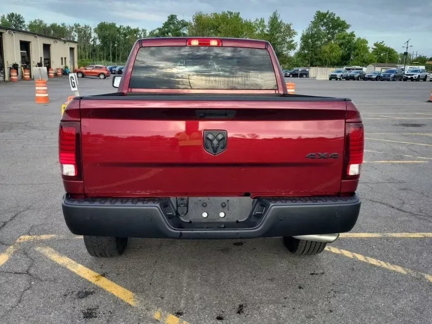 2022 Ram 1500 Classic SLT photo 1