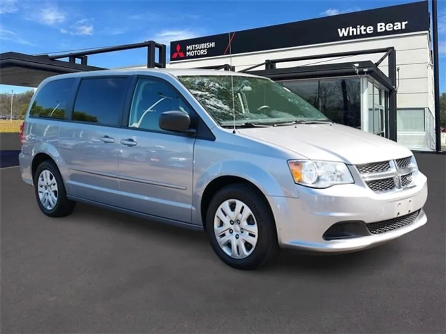 2017 Dodge Grand Caravan SE photo 1