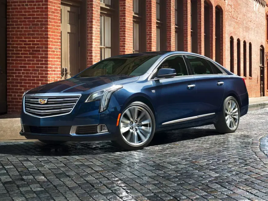 2018 Cadillac XTS Luxury photo 1