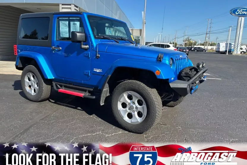 2015 Jeep Wrangler Sahara photo 1